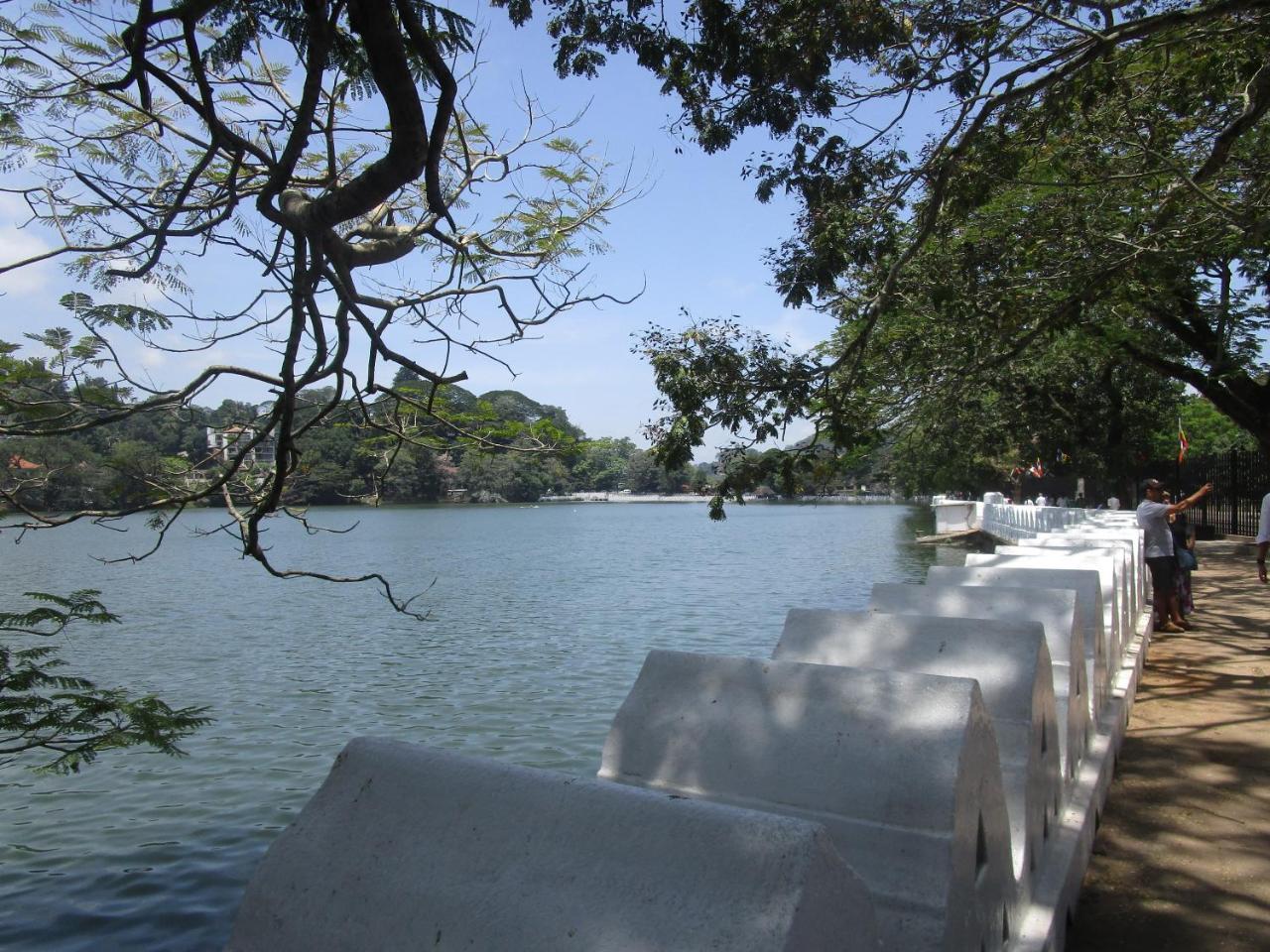 New Nethmi Villa Kandy Esterno foto
